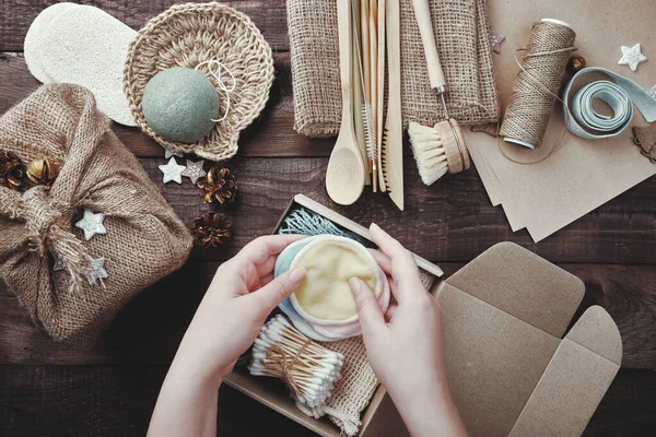 Zero Waste Christmas Gifts Female Hands Pack Paper Box Eco — Stock Photo, Image