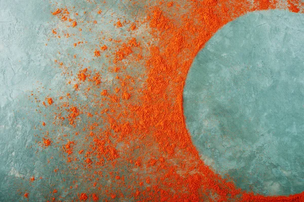 Kırmızı Biber Tozundan Yapılmış Yuvarlak Çerçeve — Stok fotoğraf