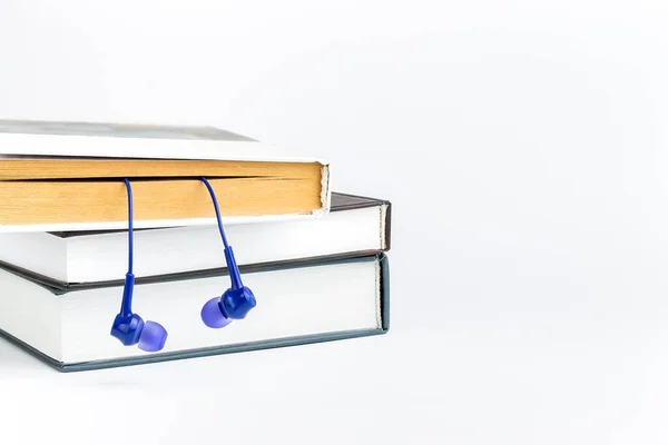 Books Headphones White Bacground Audiobook Concept — Stock Photo, Image