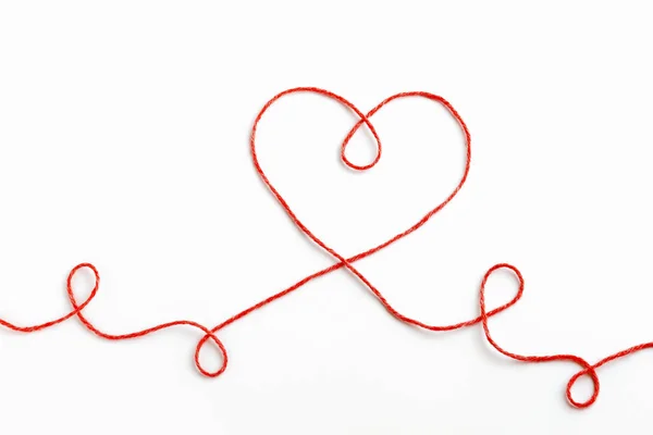 Rosca Vermelha Forma Coração Sobre Fundo Branco Dia Dos Namorados — Fotografia de Stock