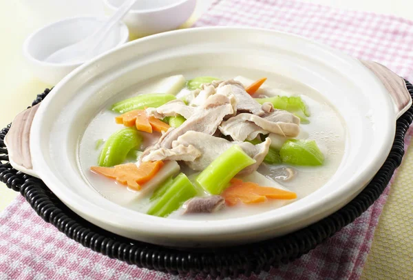 Asiatisches Nationalgericht Mit Fleisch Und Gemüse Weißer Schüssel — Stockfoto