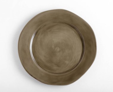 Yükseltilmiş görünümü gri Restoran plaka beyaz masanın üzerine yerleştirilen