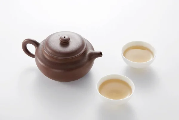 复古茶壶与茶杯的特写 茶道概念 — 图库照片