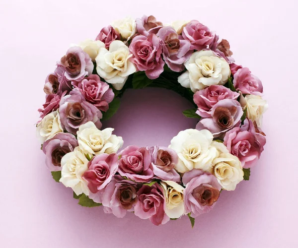 Fechar Buquê Rosas Coloridas Fundo Rosa — Fotografia de Stock