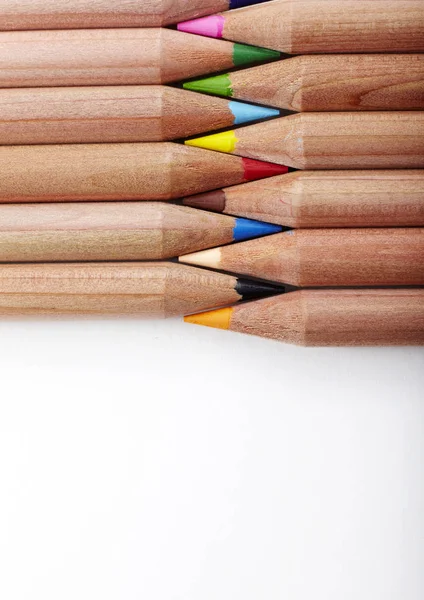 Gros Plan Crayons Colorés Isolés Sur Fond Blanc — Photo