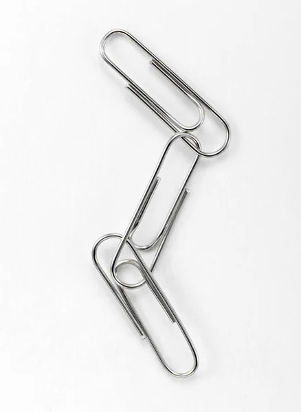 Close Van Paperclips Geïsoleerd Witte Achtergrond — Stockfoto