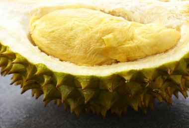 Olgun soyulmuş durian meyvesi yakın çekim
