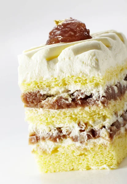 Вкусный Сладкий Домашний Торт Белом Фоне — стоковое фото
