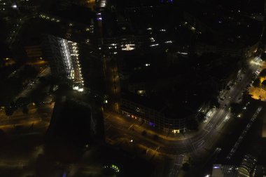 Dusseldorf, Almanya Ren kuleden sokak gece görünümü.