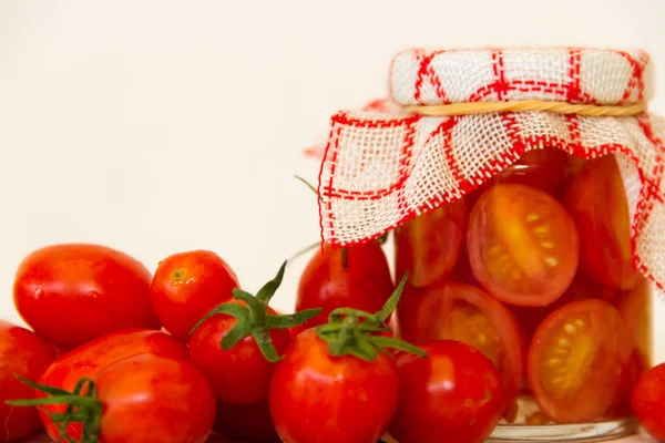 Preparación Artesanal Encurtidos Tomates Cherry Orgánicos —  Fotos de Stock