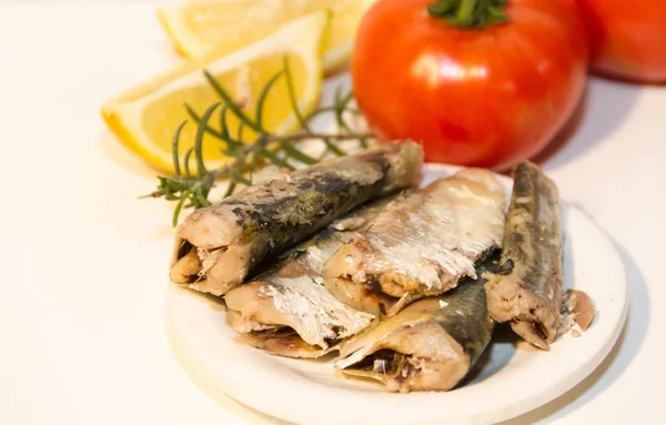 Essiggurken Mit Fisch Und Gemüse — Stockfoto