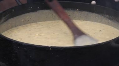 Arjantin gastronomisinin tipik saban diskine yiyecek