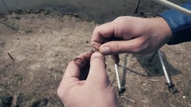 Balıkçı Şiş balık tutma solucan Balıkçılık açık için kanca kadar kapatın