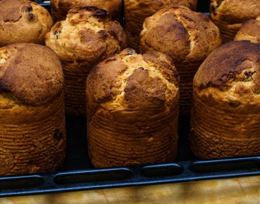 Taze bir siyah blo pişirme fırın Paskalya kek hazırlanan