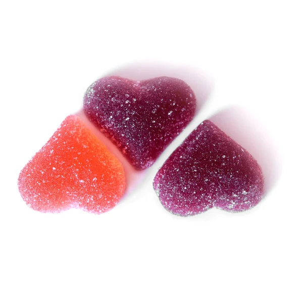 Kousky marmelády ve tvaru srdce izolovaných na bílém b — Stock fotografie