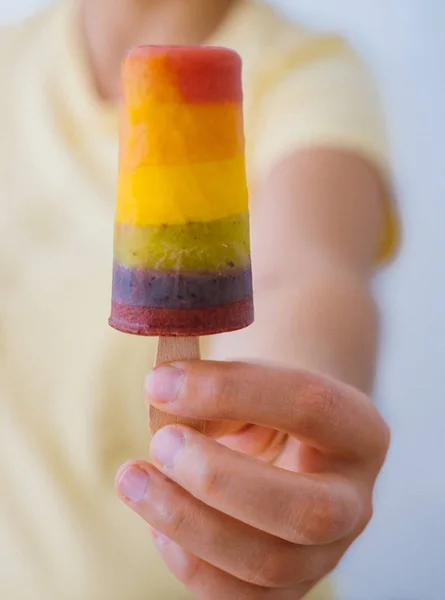 Bir Gökkuşağı buzlu şeker