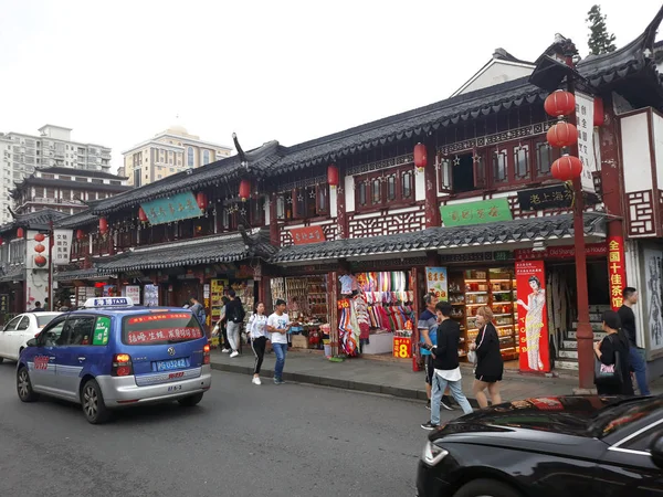 Chinesische Altstadt Geschäfte Alten Gebäuden Shanghai Mai 2018 — Stockfoto