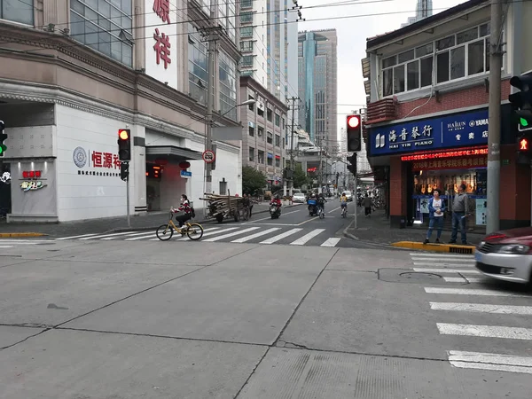 Rue Chinoise Moderne Route Avec Transport Bâtiments Modernes Shanghai Mai — Photo