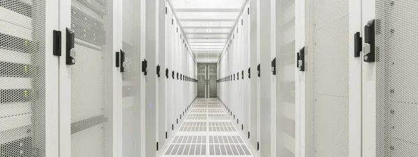 Pohled Bílé Chodby Datového Centra — Stock fotografie