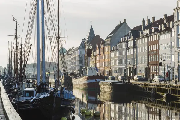 Пришвартованные Яхты Домов Города Xvii Века Канале Нюхавн Копенгаген Дания — стоковое фото