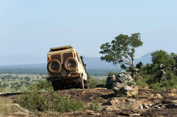 Zadní Pohled Auto Lualenyi Game Reserve Poblíž Národního Parku Tsavo — Stock fotografie