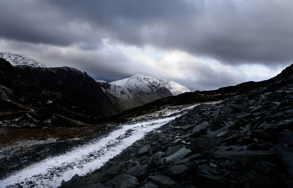 Śnieg Górskie Ścieżki Lake District Cumbria Anglia — Zdjęcie stockowe