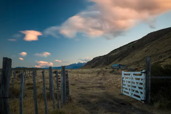 Ranch Gate Dusk Chalten Los Glaciares National Park Santa Cruz — Stock Photo, Image