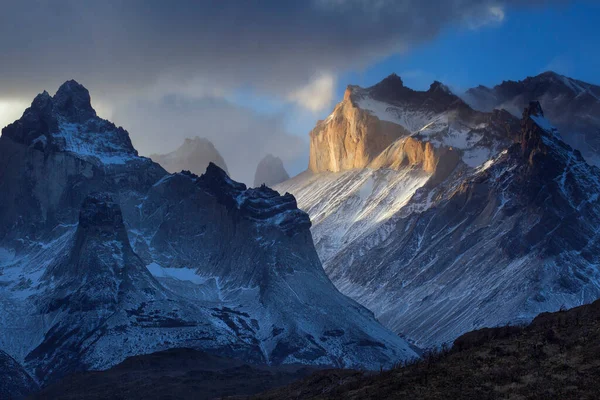 View Storm Clouds Snow Capped Mountains Torres Del Paine National — Stock Photo, Image