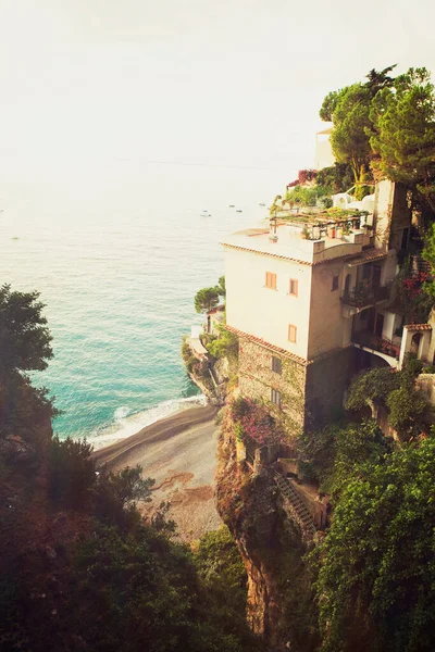 Deniz Manzaralı Uçurum Üstü Apartman Dairesi Positano Amalfi Sahili Talya — Stok fotoğraf