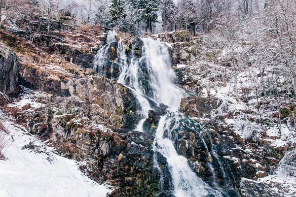 Todtnauer waterfall at wintertime. Black forest, Germany. — Stock Photo, Image