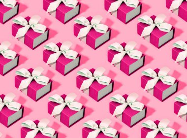 Model Pembe Hediyelik kutular.