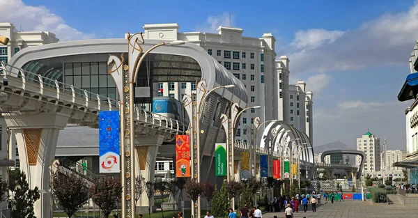Ashgabat Turkmenistan Září 2017 Moderní Architektura Ašchabad Jedna Ulic Ašchabad — Stock fotografie