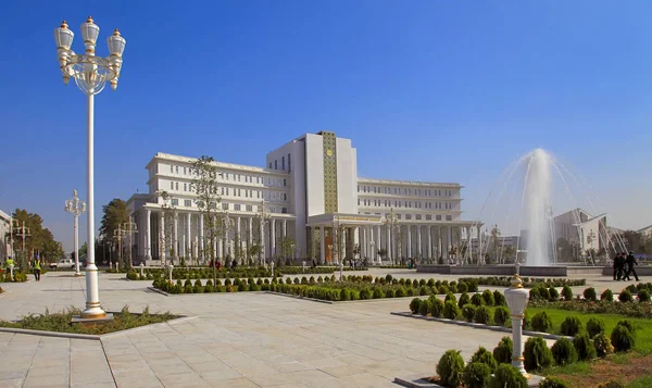 Ashgabad Turkmenistán Octubre 2014 Entrada Plaza Central Ashgabad Octubre 2014 — Foto de Stock
