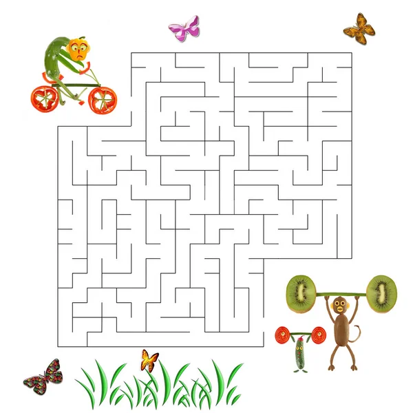 Funny maze game for Preschool Children. Illustration of logical — Stock Photo, Image