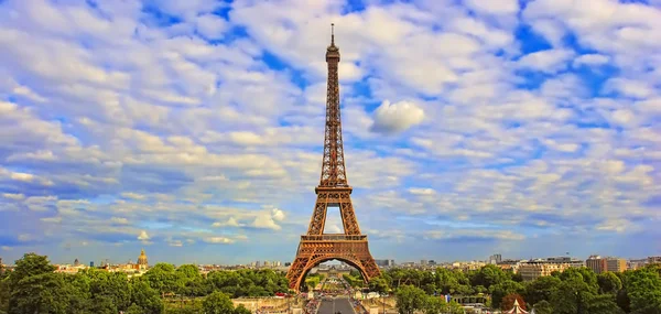 Bela foto da Torre Eiffel em Paris, França — Fotografia de Stock
