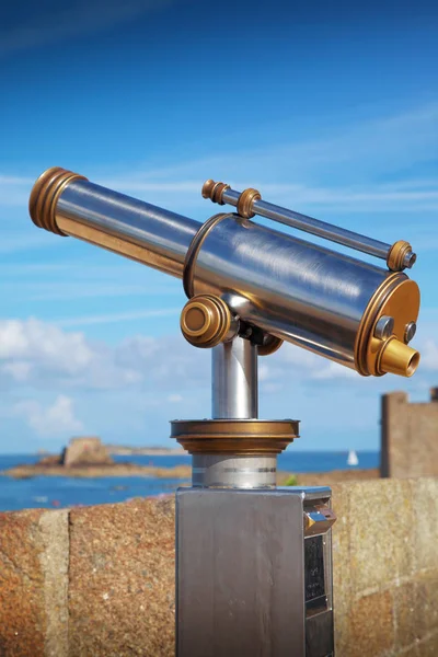 Coin Operated Telescope Admire Panorama — Stock Photo, Image