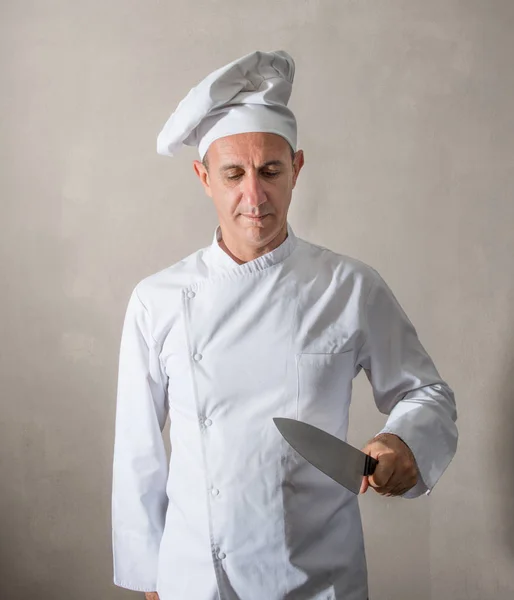 Chef Profissional Com Uma Faca — Fotografia de Stock