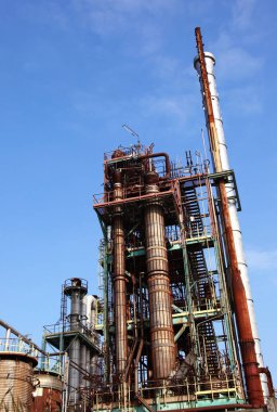 Petrol rafine için bitkinin dış görünümü