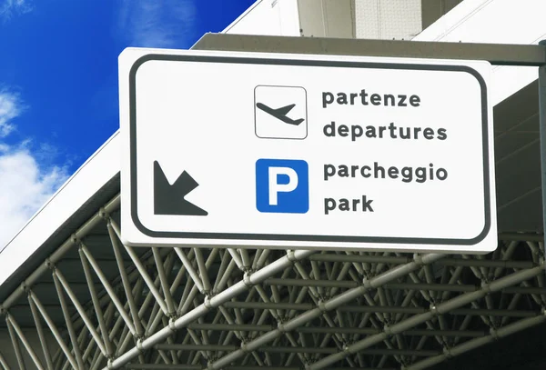 Signage outside an airport — Stock Photo, Image