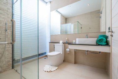 Lüks güzel iç gerçek banyo lavabo, klozet ev veya ev inşa özellikleri