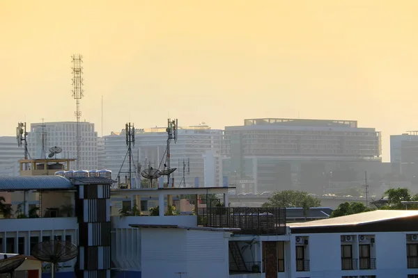 Satellite dishes on rooftops — Stock Photo, Image