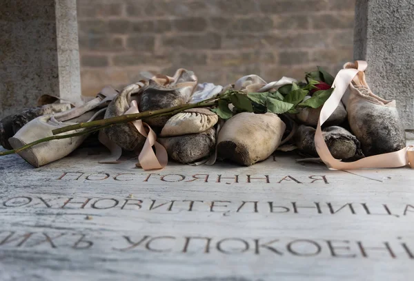 Old Ballet Shoes Monument Famous Russian Ballet Impresario Sergei Diaghilev — Stock Photo, Image