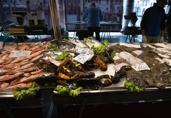 Venice Italy October 2019 Display Lobsters Fish Grand Canal Background — Stock Photo, Image