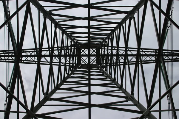 Vista Simmetrica Nel Centro Una Torre Linee Elettriche Nel Hennipgaarde — Foto Stock