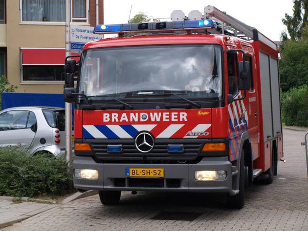 Грузовик Пожарной Команды Nieuwerkerk Aan Den Ijssel Netherlands Качестве Пожарной — стоковое фото