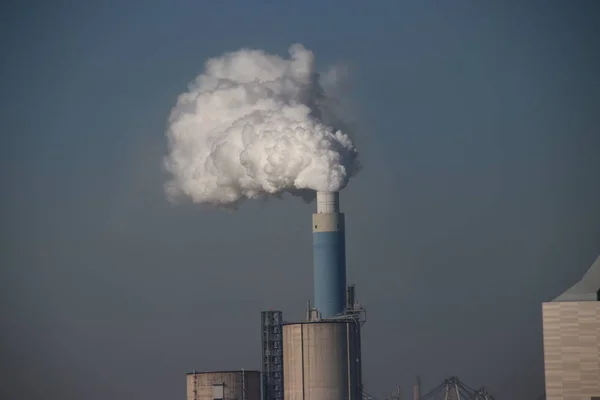 Vapor Sale Chimenea Central Eléctrica Carbón Engie Puerto Rotterdam Maasvlakte —  Fotos de Stock