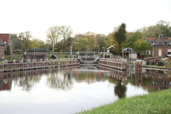 Śluza Kompleks Rzece Hollandsche Ijssel Gouda Nazwie Gojanverwerllesluis Gdzie Zatrzymuje — Zdjęcie stockowe