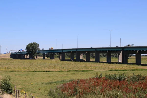 Brug Onder Snelweg A27 Bij Houten Nederland Rivier Lek — Stockfoto