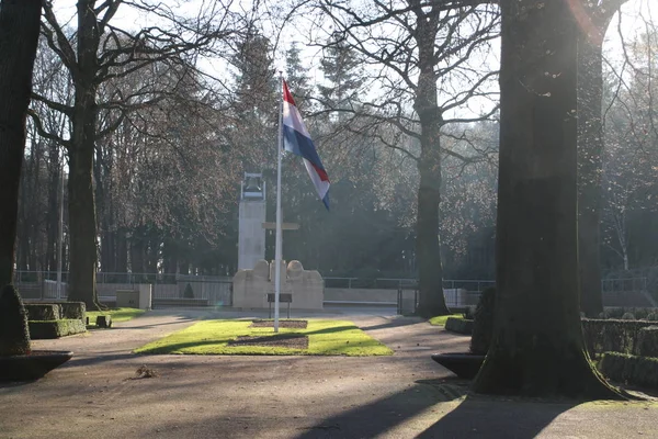 Nagrobki Figury Polu Wojskowego Honoru Grebberberg Holandii Gdzie Lof Lutowie — Zdjęcie stockowe