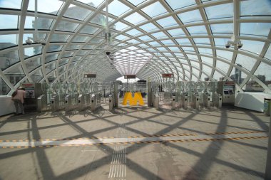 Yeni modern Metro İstasyonu'na metro randstadrail satırının E Lahey Den Haag ve Rotterdam şimdi de bağlı hafif raylı sistem nerede Merkez İstasyonu